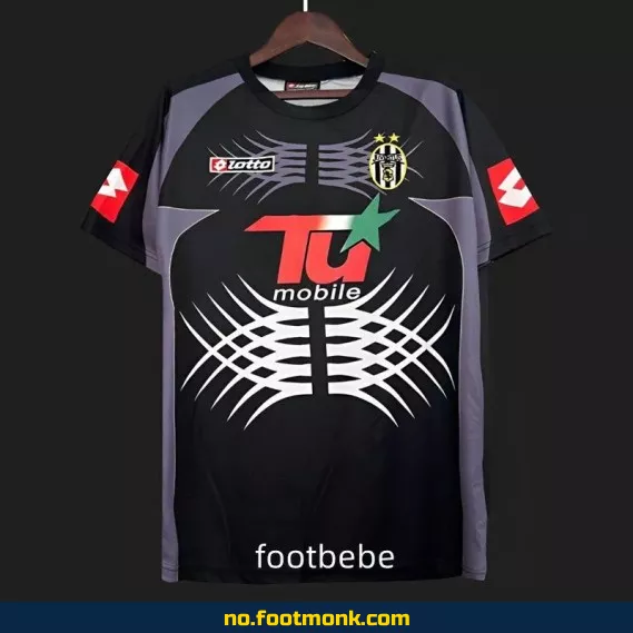 Juventus vintage 2001-2002 målvaktsdrakt i svart – Autentisk fotballdrakt for voksne og barn – Offisiell fotballtrøye med trykk