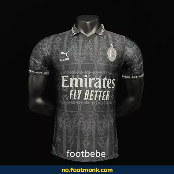 AC Milan x PLEASURES 2023-2024 Fjerdedrakt i Svart – Autentisk Fotballdrakt | Kjøp Offisiell Fotballtrøye for Voksne og Barn | Nettbutikk for Fotballklær