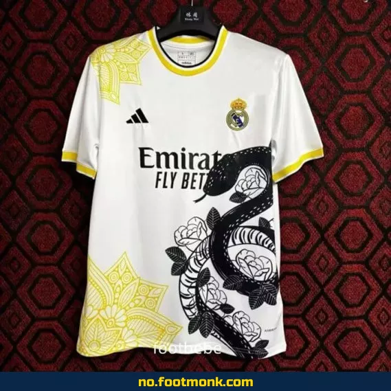 Real Madrid 2024/2025 Hjemmedrakt Hvit – Offisiell Fotballdrakt med Serpent Design – Kjøp Billige Fotballtrøyer for Voksne og Barn