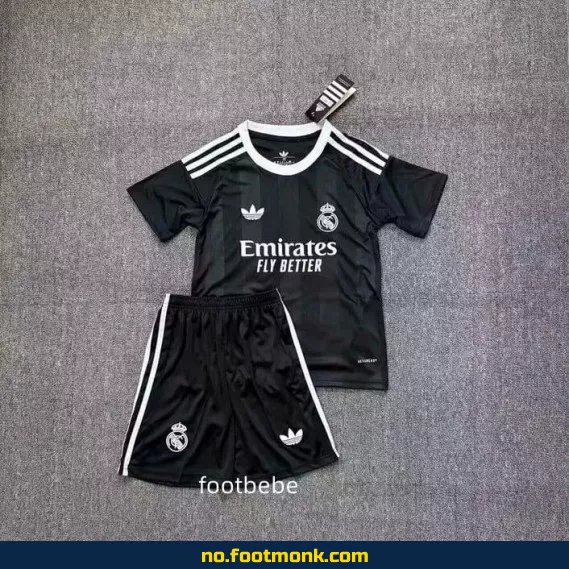 Real Madrid Retro Fotballdrakt for Barn 2025-2026 – Svart | Offisiell Klubbdrakt | Kjøp Nå