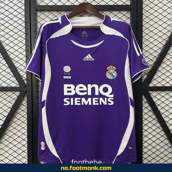 Authentisk Real Madrid Vintage Fotballdrakt 2006-2007 (Tredjedrakt) – Kjøp Billige Fotballtrøyer Online