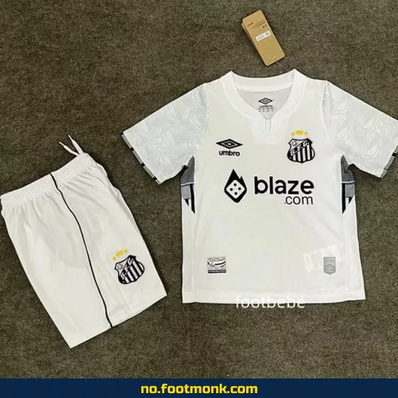 Barns Santos fotballdrakt 2025 – Hvit med sponsor (autentisk)