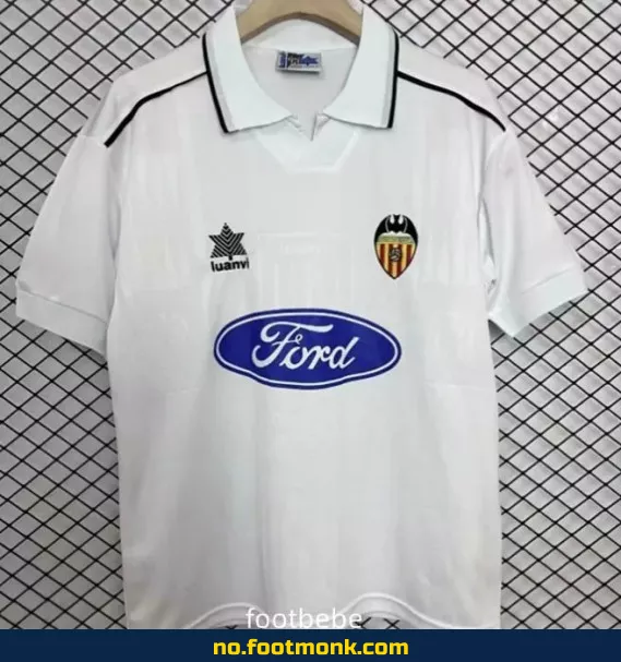 Valencia Vintage Fotballdrakt 1996-1997 Hvit – Autentisk Fotballtrøye