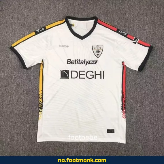 Lecce 2024-2025 borte fotballdrakt - Hvit | Offisiell drakt | Kjøp fotballdrakter online | Barn og voksen