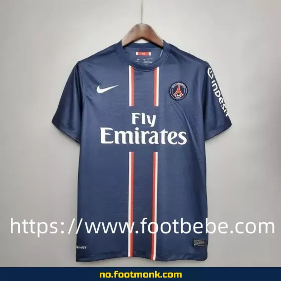 Vintage PSG hjemmedrakt 2012-2013 – Autentisk fotballdrakt for voksne og barn – Billig fotballdrakt med navn – Kjøp offisiell fotballtrøye online